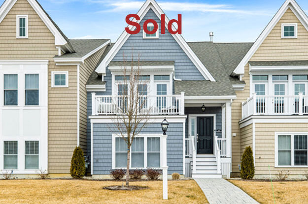 4-Blackberry-Lane-sold 4-Blackberry-Lane-sold